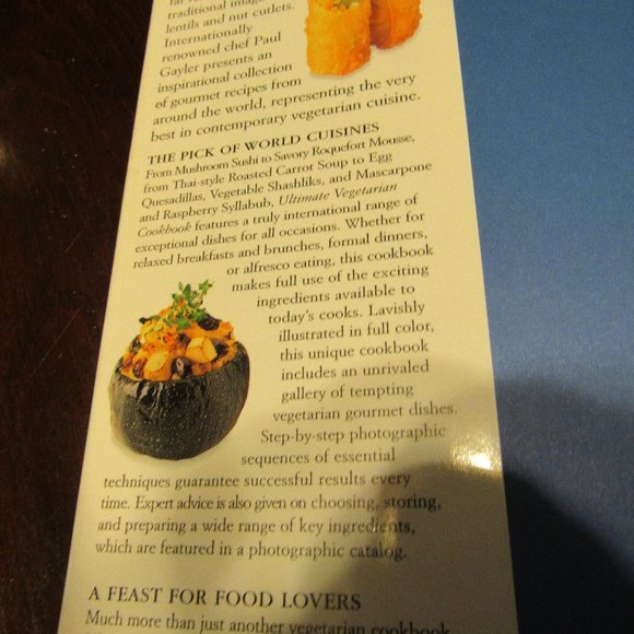 🫛🫑🥕 Incredible Vintage "Ultimate Vegetarian Cookbook" - HC - Picture 8 of 15